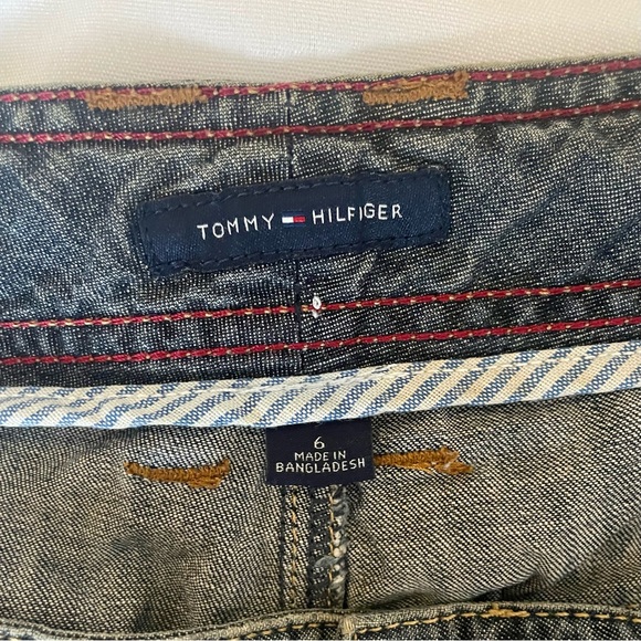 Tommy Hilfiger Shorts - Picture 9 of 9